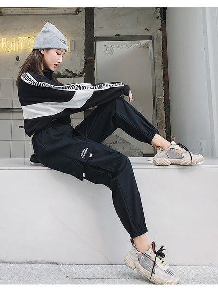 Loose Hoodie and High Waist Street Fashion Cargo Pants