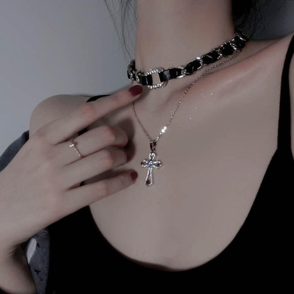 Cross Chain Choker