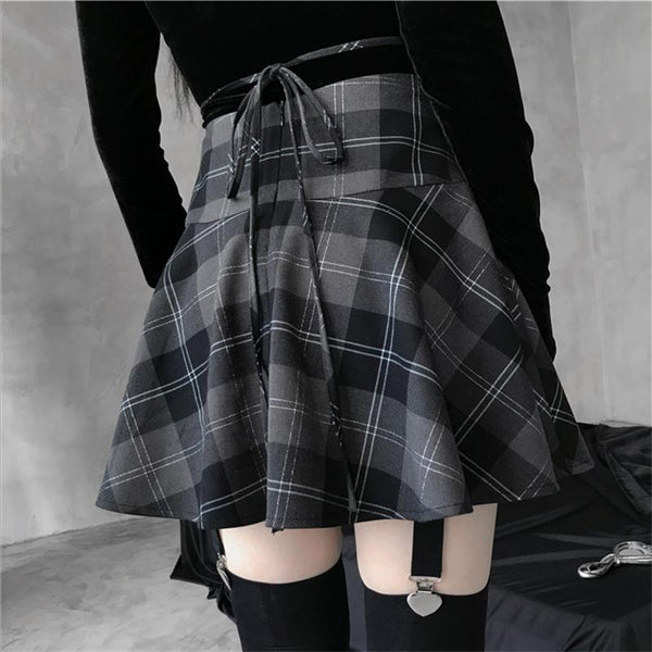 Sweet Cool Black and Gray Check Skirt