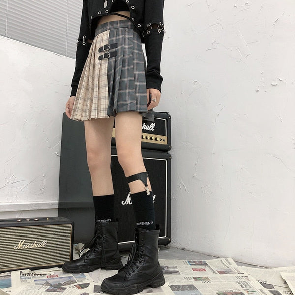 Gothic Grunge Two Tone Double Buckle Pleated Plaid Mini Skirt